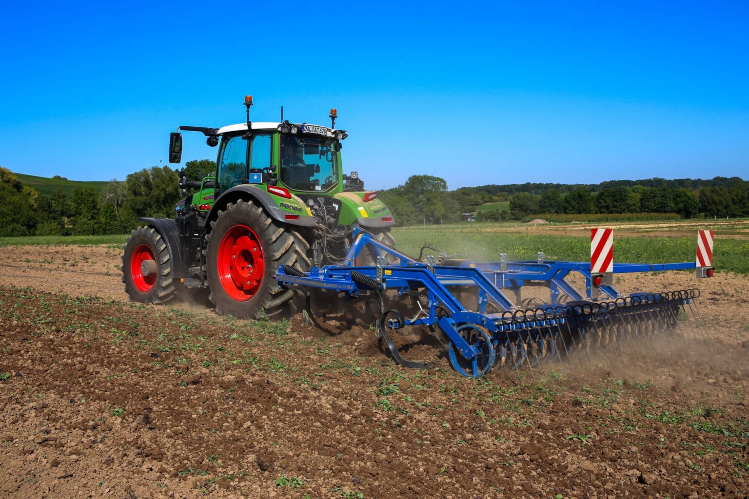 Machinery Review: Brand new mid-sized Fendt 600 Vario tractors ...