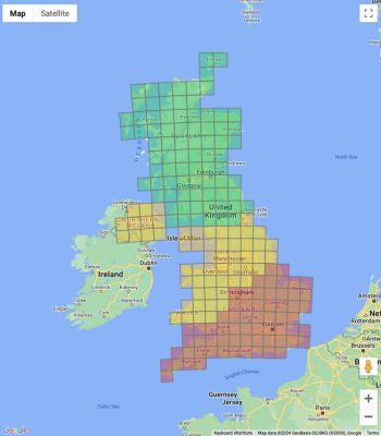 map showing blowfly risk: Green at the top of the map for low risk, yellow in the middle, red for south of country.