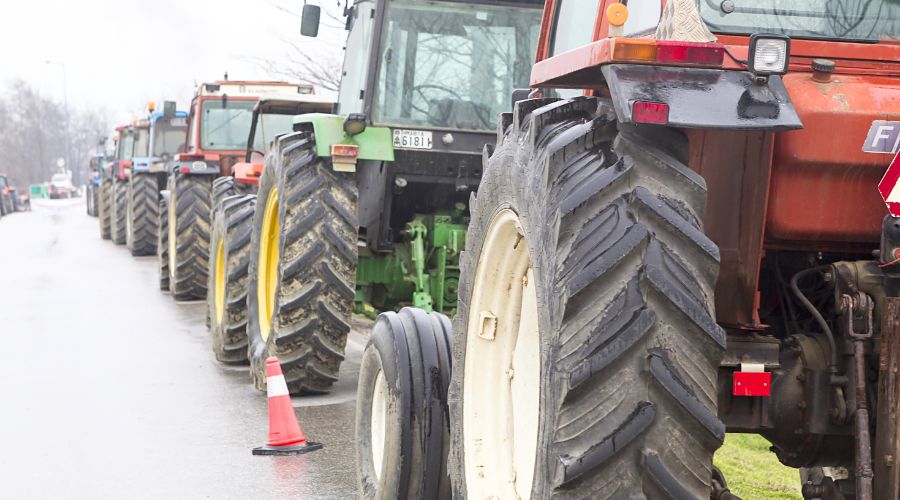 Large amount of tractors expected on Cambridgeshire roads due to The Barry Gowler Memorial Tractor Run this Sunday.