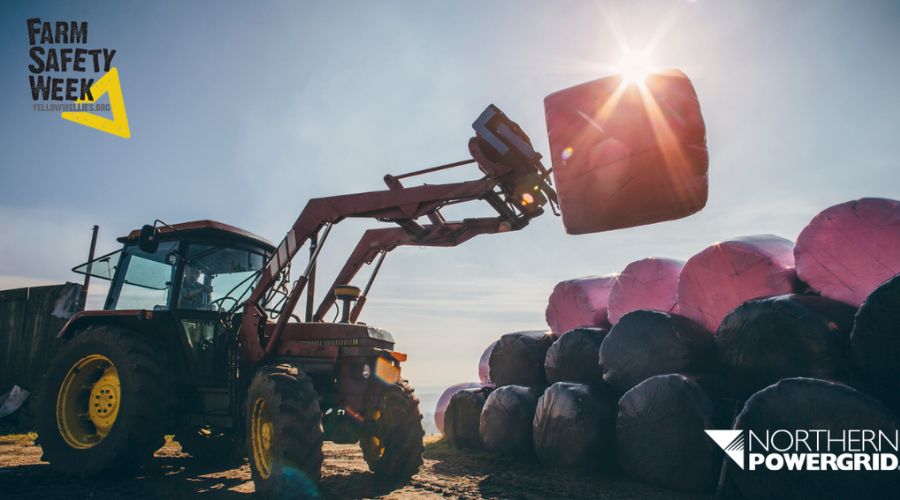 Northern Powergrid is celebrating Farm Safety Week by sharing vital safety messages encouraging farmers, farm workers and agricultural students to ‘Look Up It’s Live’ as well as by providing top tips on how to work together to stay safe when working near overhead power lines. 