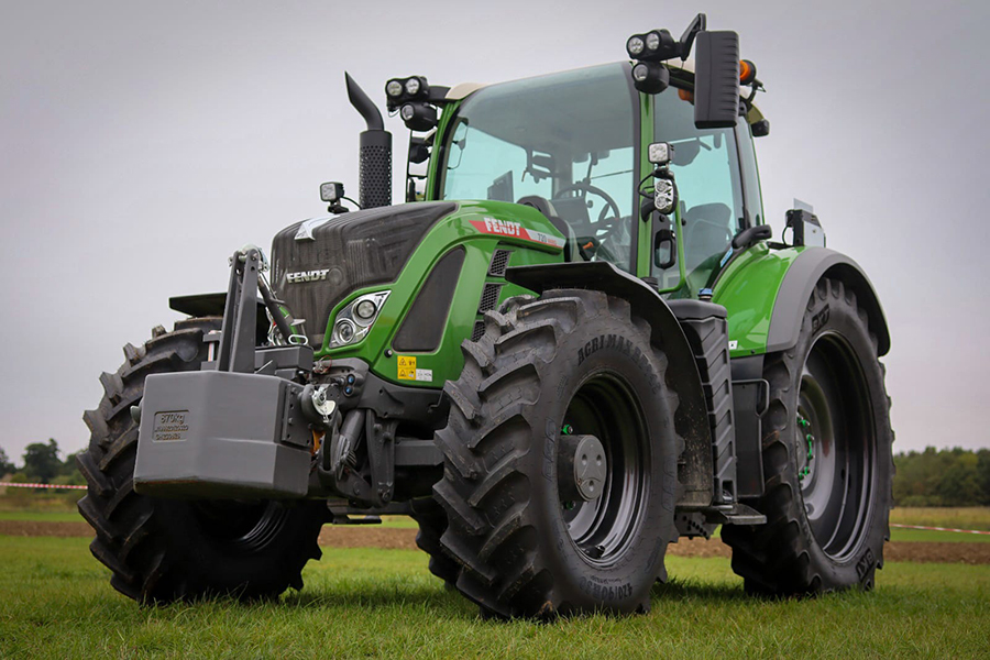 Fendt tractor