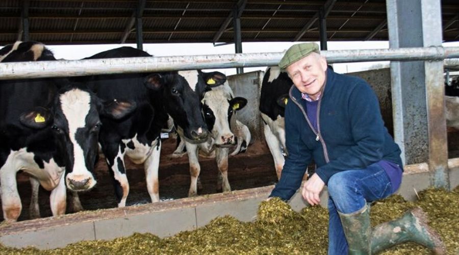 The farming community has paid tribute to Staffordshire farmer and NFU dairy board member David Brookes, who died aged 65. 