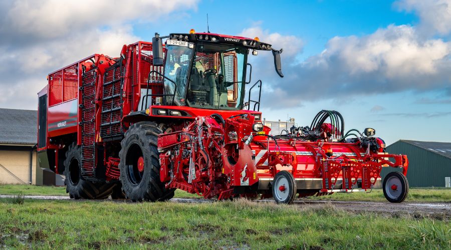 new version of the Vervaet Q-616 sugar beet harvester