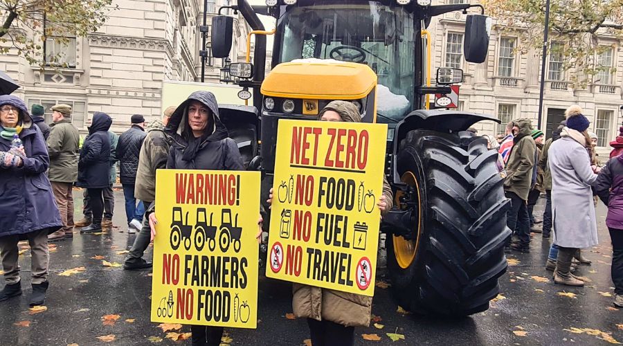 UK farmers will drive their tractors to local supermarkets on 17th January to show their dissatisfaction with changes to inheritance tax.