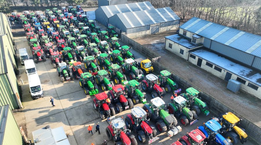 Over 100 tractors are taking part in the farmers’ rally on the A14 in Suffolk. British farmers will meet in London 10th February.