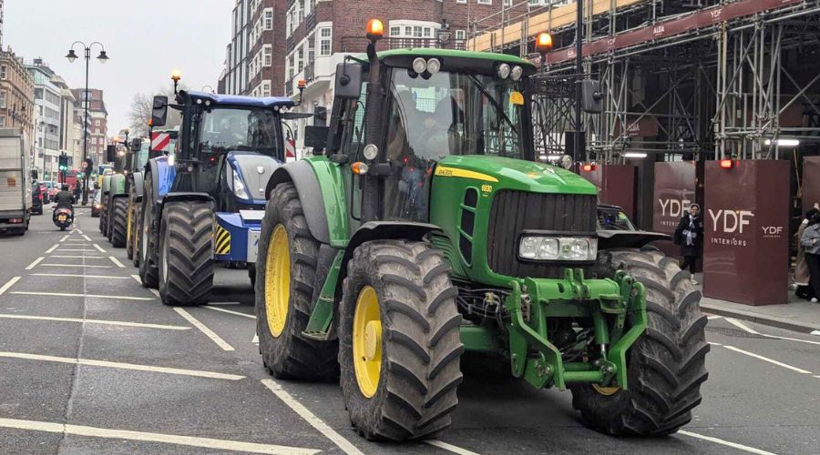 Farmers from around the UK are taking part in a farmers’ rally in London today, demanding the government to rethink Budget proposals.