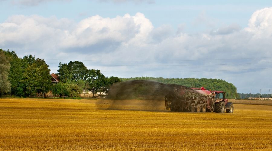 Project to help transform dairy cow slurry into crop fertilisers and water has been launched by Harper Adams University.