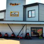 Agricultural machinery dealer G & J Peck announced opening of new central headquarters in Chatteris and eventual closure of its three depots.