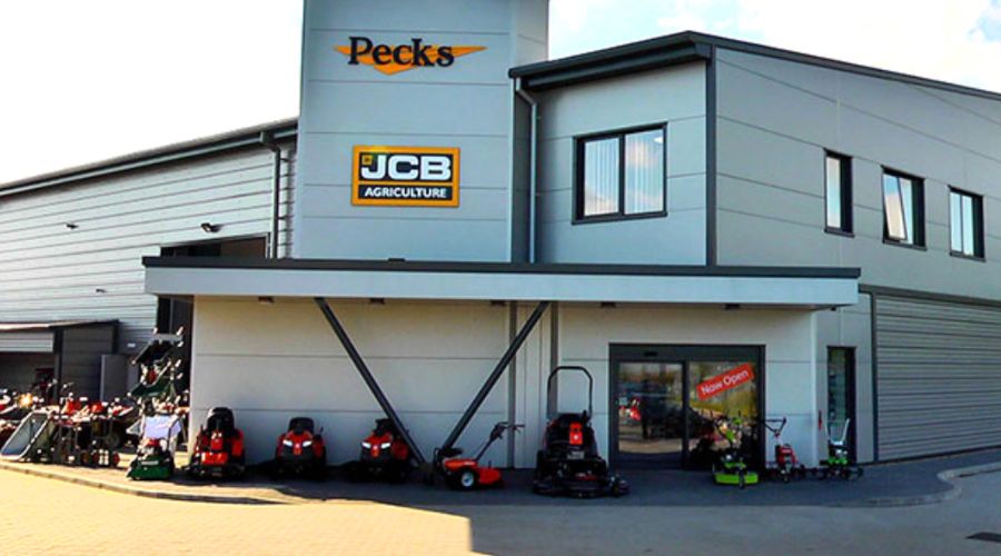 Agricultural machinery dealer G & J Peck announced opening of new central headquarters in Chatteris and eventual closure of its three depots.